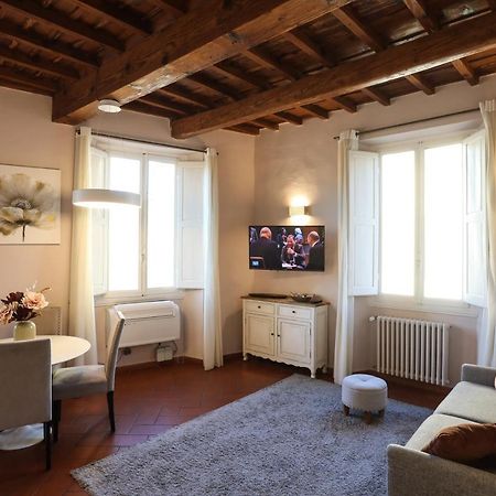 Santo Spirito - Elegante Appartamento In Pieno Centro Флоренция Экстерьер фото