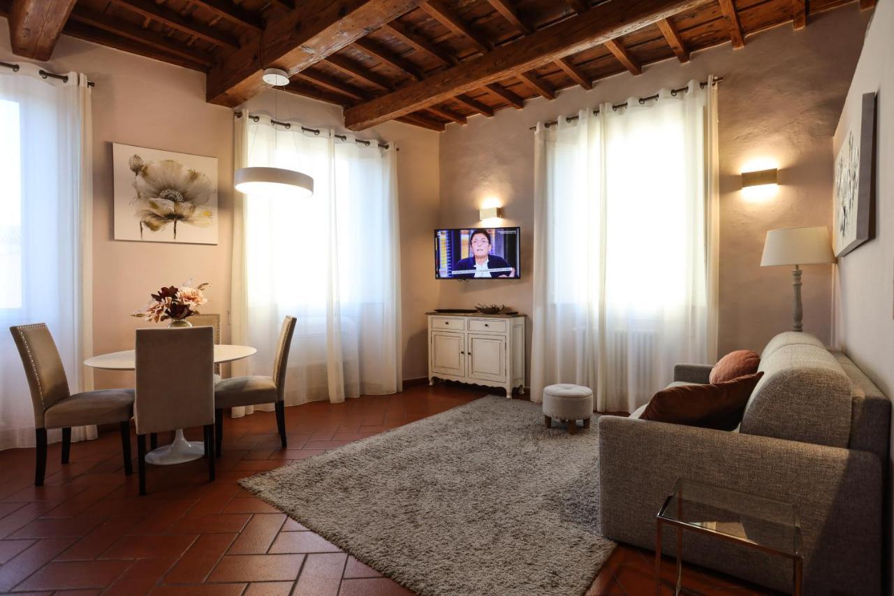 Santo Spirito - Elegante Appartamento In Pieno Centro Флоренция Экстерьер фото