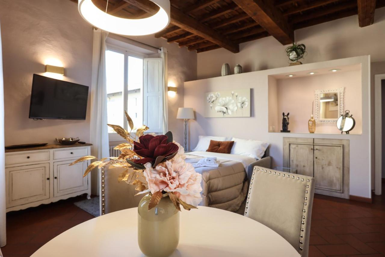 Santo Spirito - Elegante Appartamento In Pieno Centro Флоренция Экстерьер фото